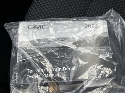 2023 GMC Terrain SLE