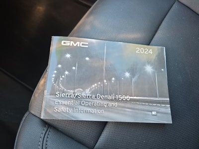 2024 GMC Sierra 1500 SLT