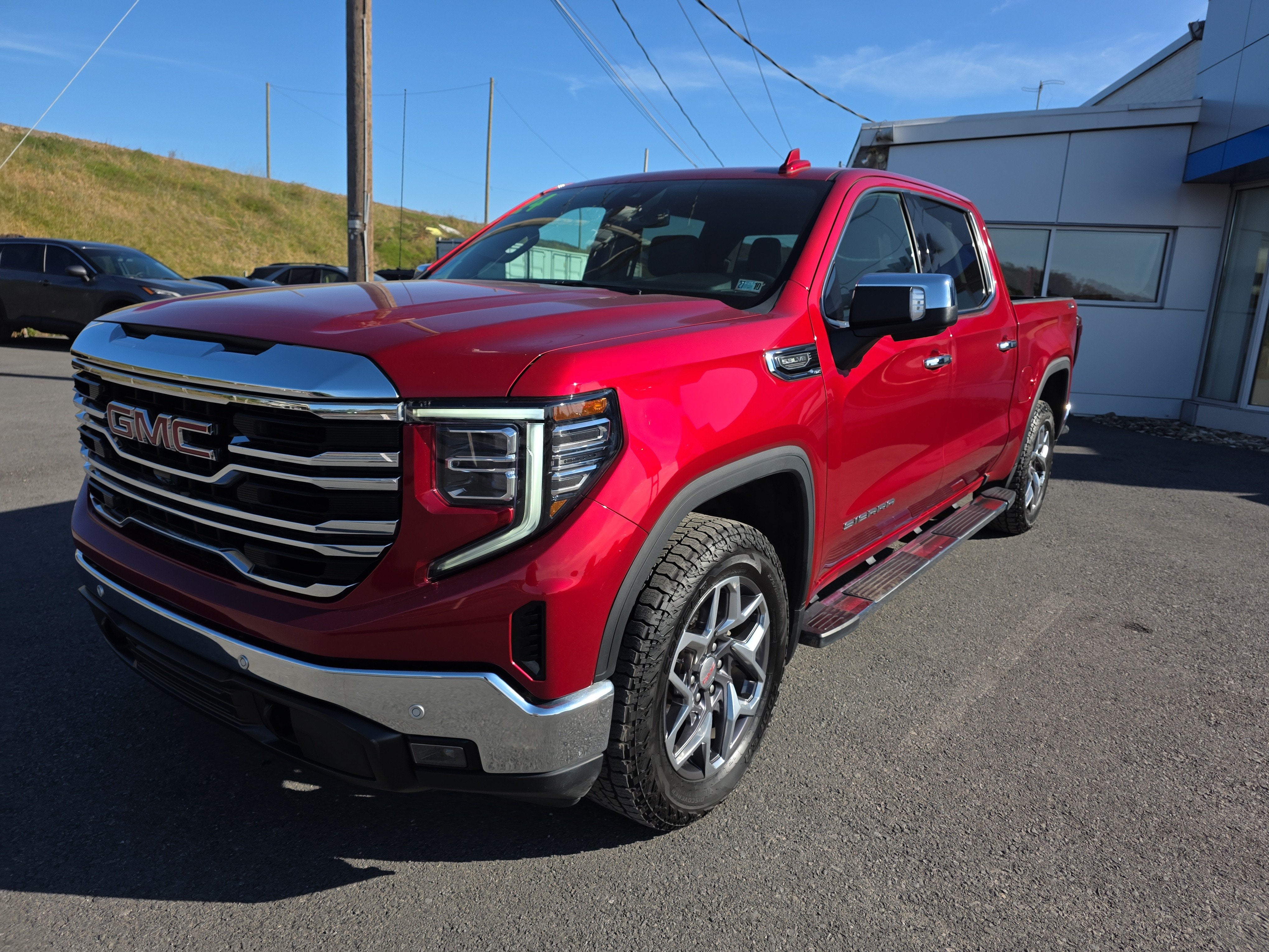 2024 GMC Sierra 1500 SLT