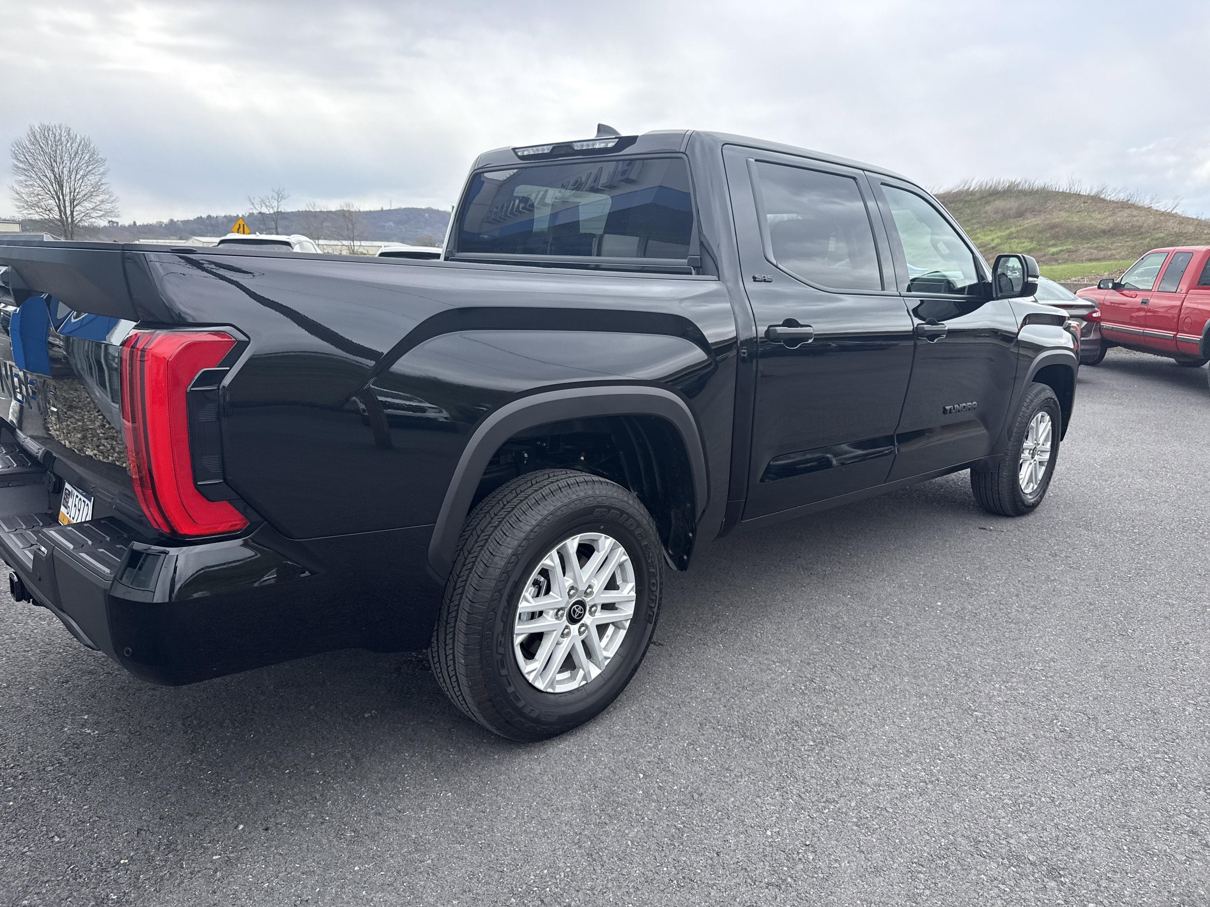 2025 Toyota Tundra 4WD SR