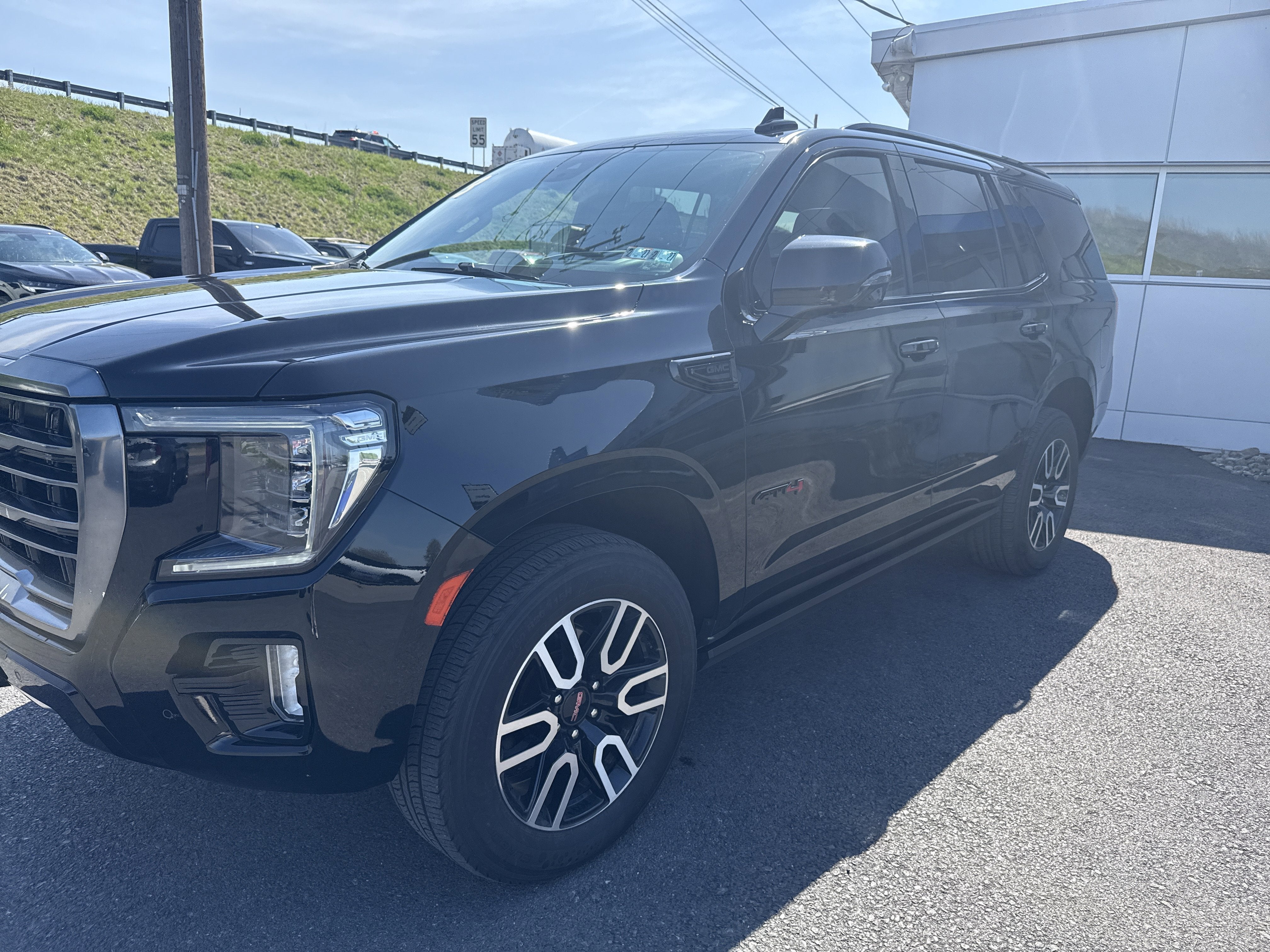2023 GMC Yukon AT4